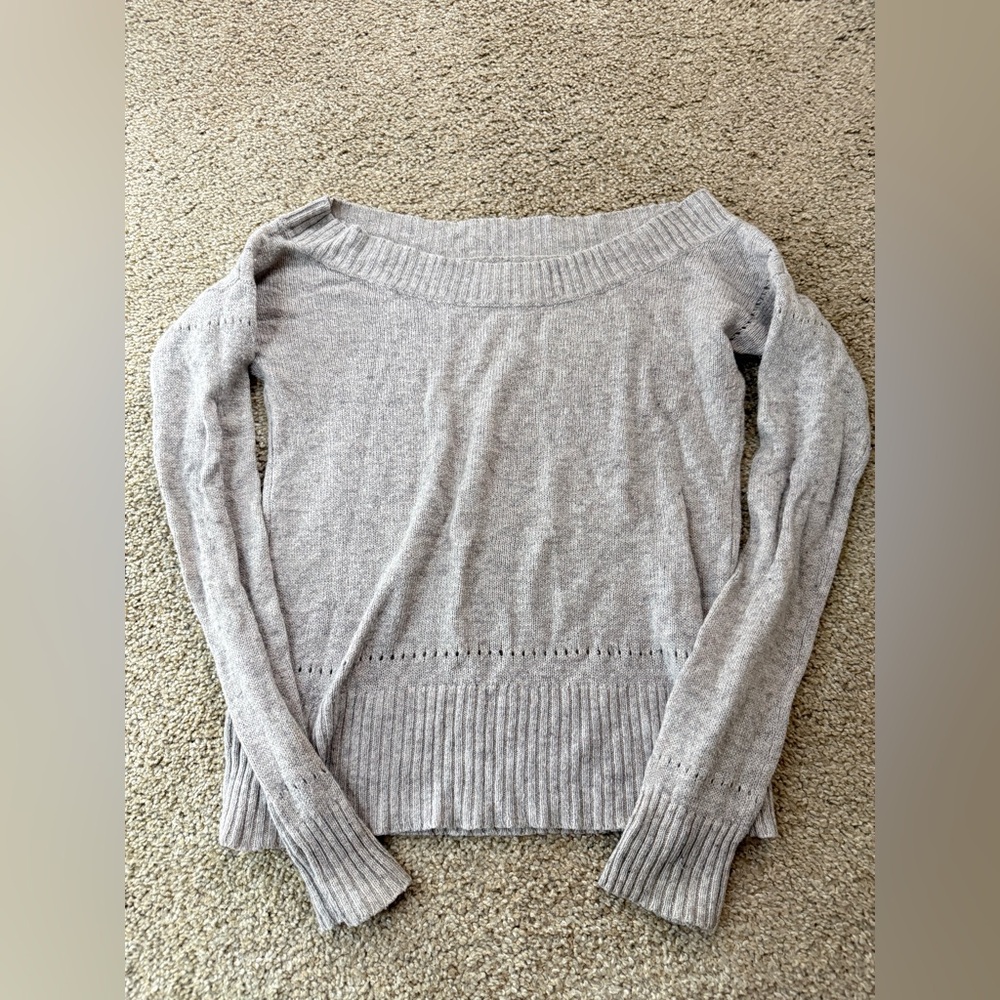 American Eagle Sweater